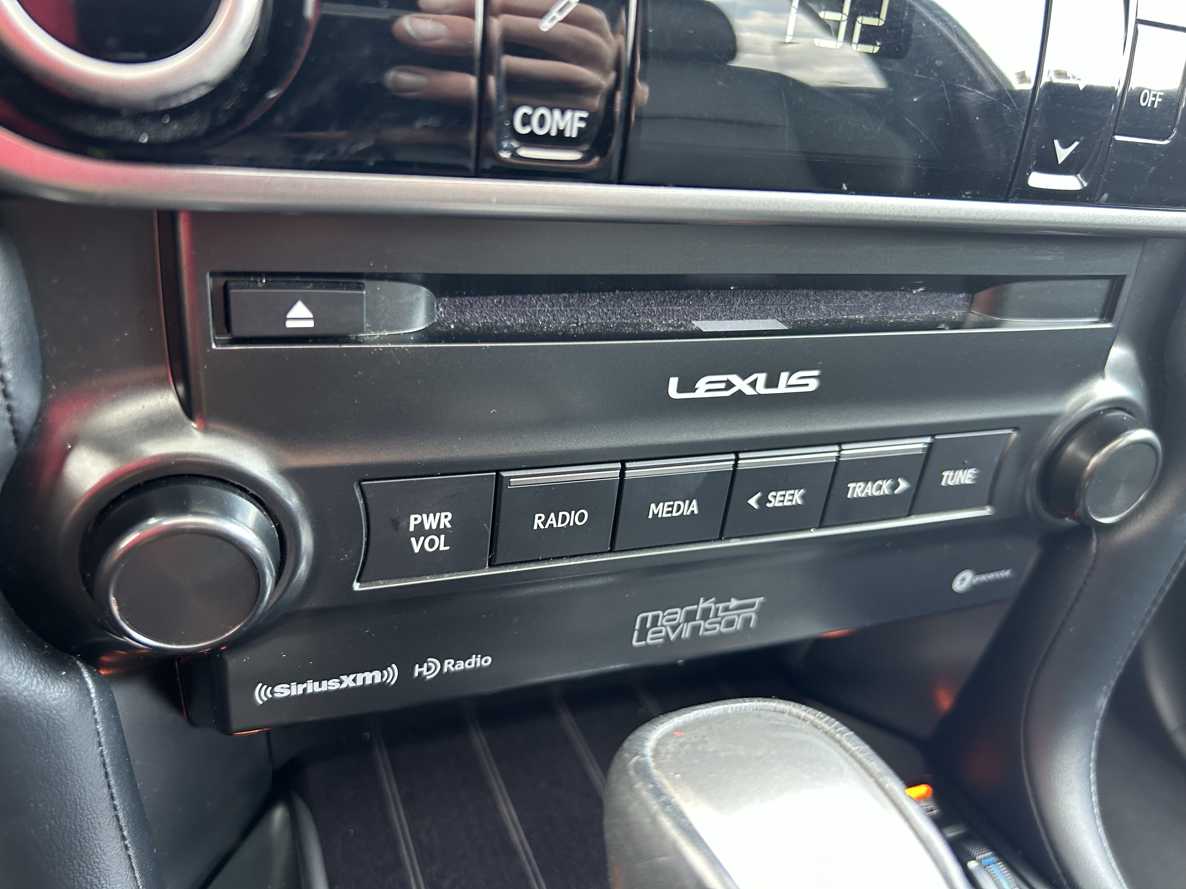 Used 2023 Lexus GX 460 Luxury w/ Sport Design Package AWD/4WD image 32