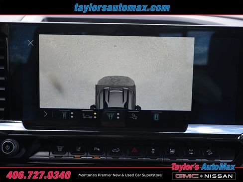 Used 2024 Chevrolet Silverado 2500 ZR2 w/ Technology Package AWD/4WD image 17