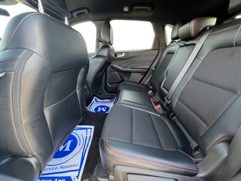 Used 2025 Ford Escape ST-Line Select AWD/4WD image 15