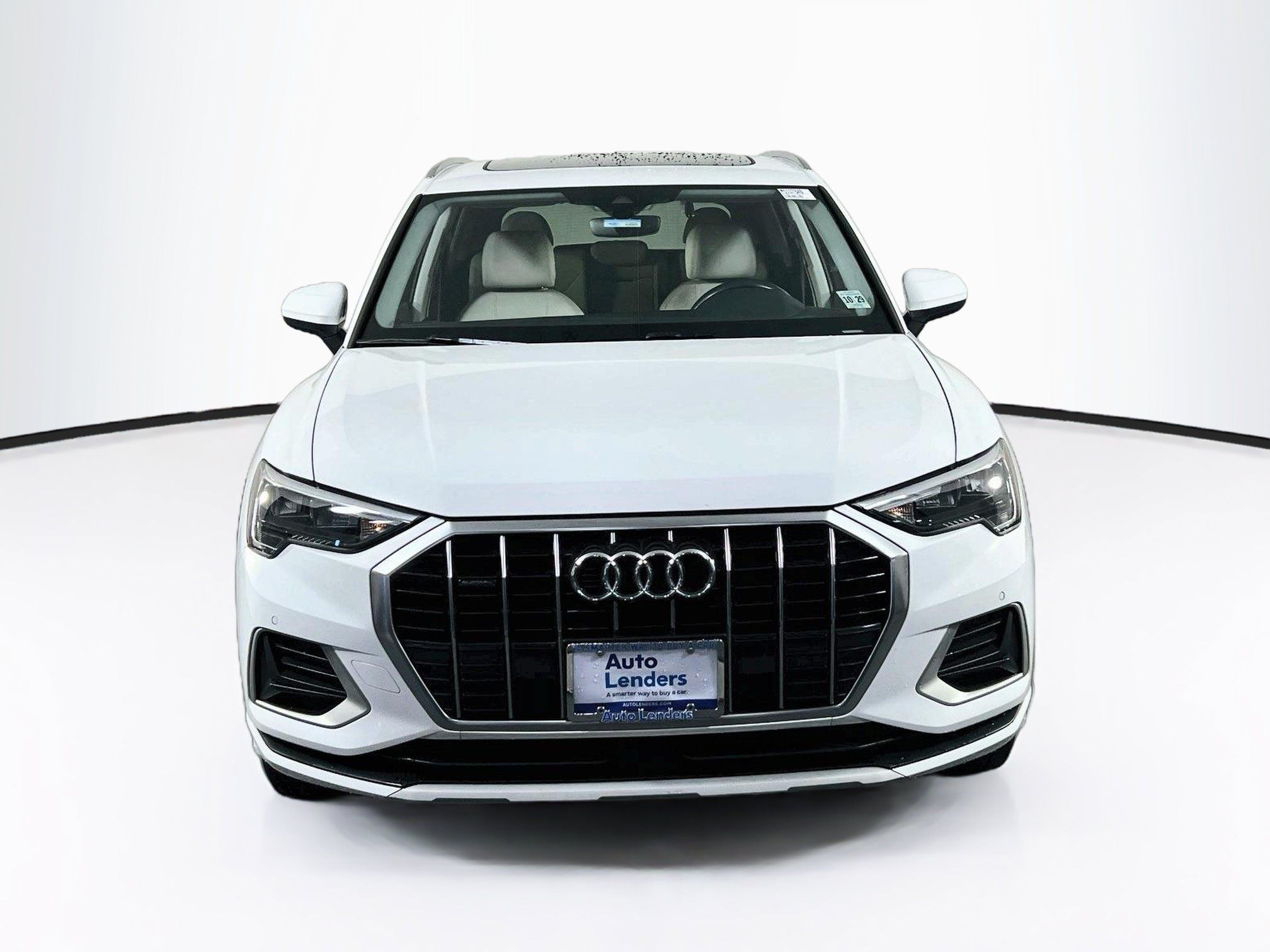 Used 2021 Audi Q3 2.0T Premium w/ Convenience Package AWD/4WD image 2