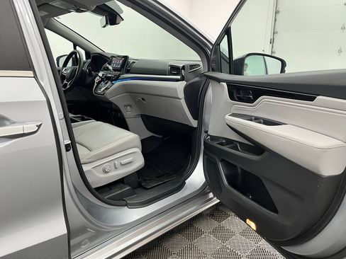 Used 2024 Honda Odyssey Touring image 31