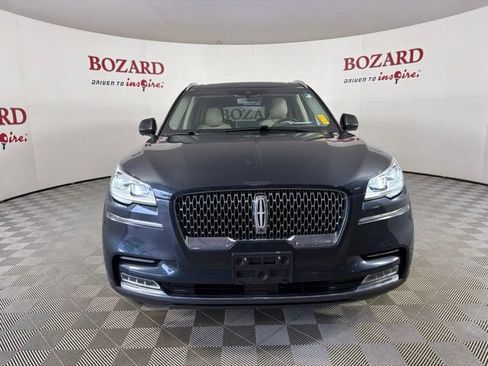 Used 2021 Lincoln Aviator Reserve w/ Equipment Group 202A AWD/4WD image 2