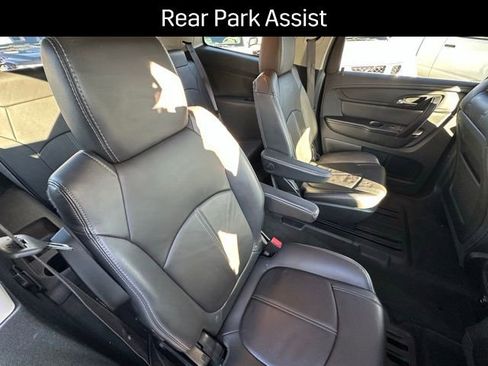 Used 2015 Chevrolet Traverse LT image 24