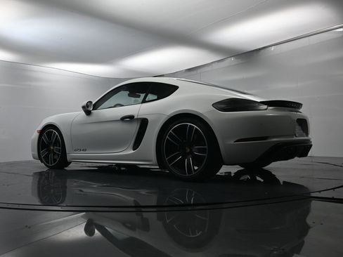 Used 2025 Porsche 718 Cayman GT4 image 41