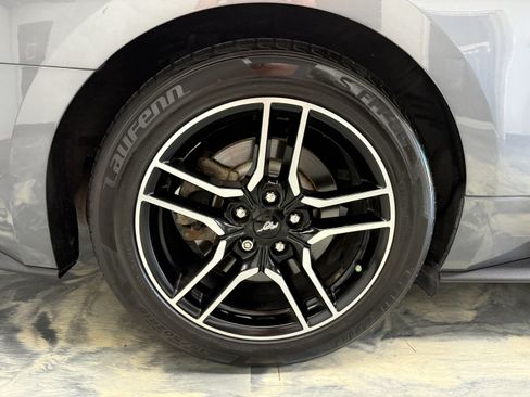 Used 2021 Ford Mustang GT RWD image 25