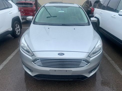 Used 2015 Ford Focus Titanium w/ Titanium Cold Weather Package FWD image 2