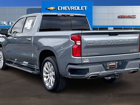 Used 2019 Chevrolet Silverado 1500 High Country w/ Technology Package AWD/4WD image 4