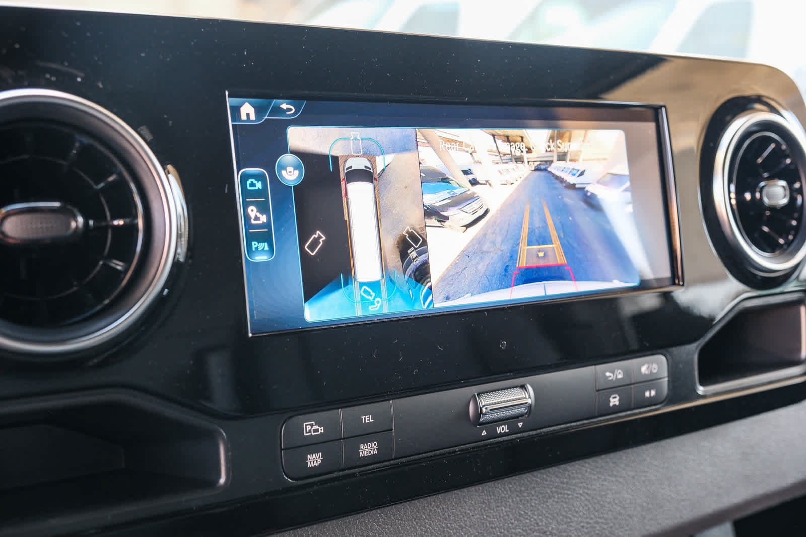 New 2025 Mercedes-Benz eSprinter 170 Cargo image 24
