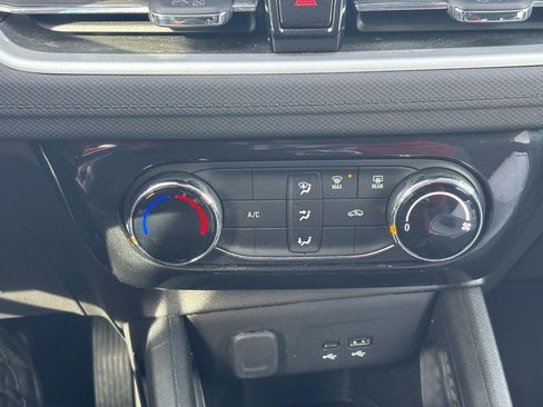 Certified 2025 Chevrolet TrailBlazer LT w/ Driver Confidence Package image 24