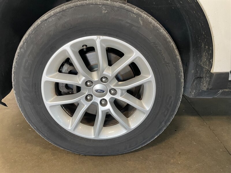 Used 2014 Ford Edge SE FWD image 20