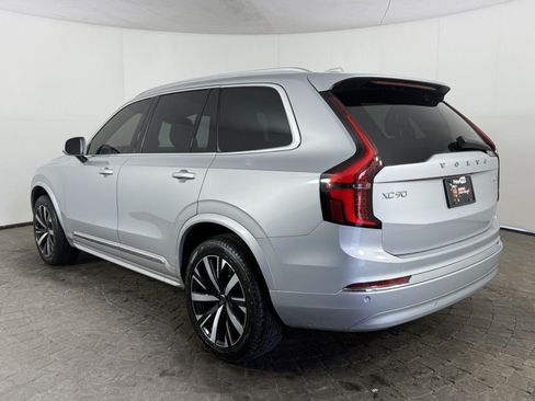 Used 2025 Volvo XC90 B5 Core AWD/4WD image 5