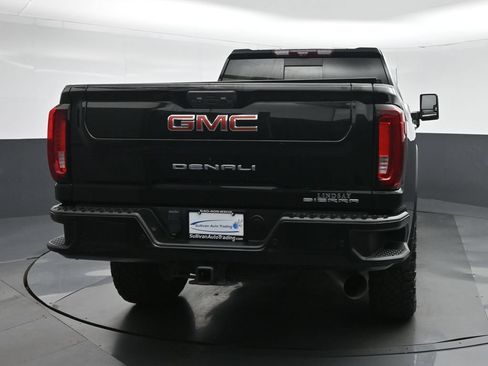 Used 2023 GMC Sierra 2500 Denali w/ Denali Black Diamond Edition AWD/4WD image 6