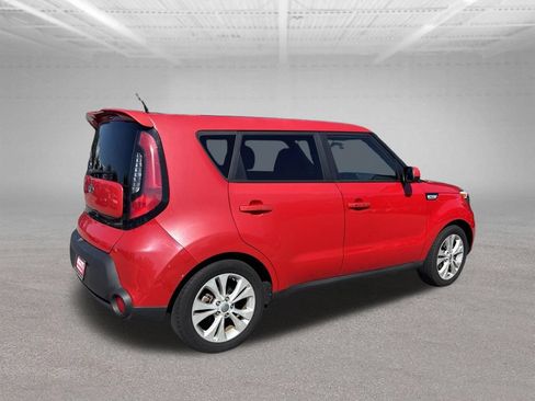 Used 2015 Kia Soul + w/ Primo Package FWD image 3