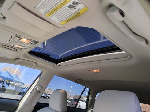 Used 2013 Subaru Outback 3.6R Limited w/ Moonroof Pkg image 16