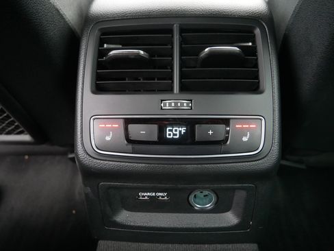 Used 2022 Audi A4 2.0T Prestige w/ Prestige Package image 19