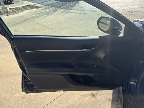 Used 2021 Toyota Camry XSE image 14