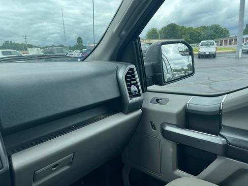 Used 2019 Ford F150 XLT w/ Equipment Group 302A Luxury AWD/4WD image 16