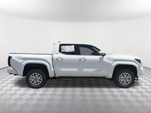 New 2026 Toyota Tacoma SR5 AWD/4WD image 8