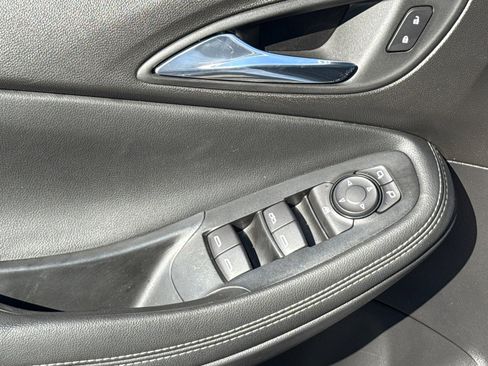 Used 2022 Buick Encore GX Preferred image 17