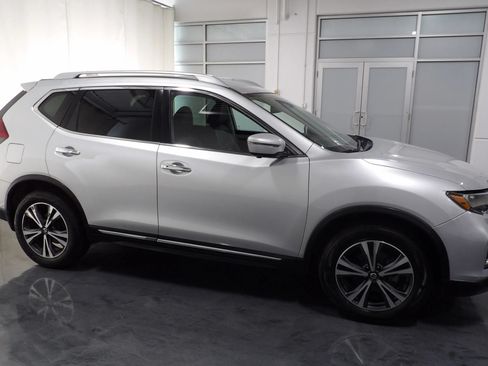 Used 2018 Nissan Rogue SL AWD/4WD image 5