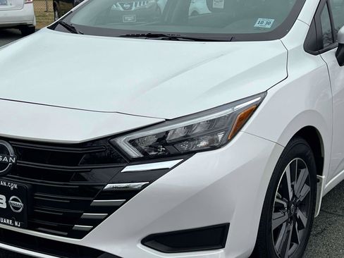 Used 2025 Nissan Versa SV w/ Trunk Package image 7