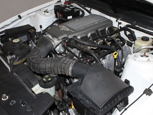 Used 2007 Ford Mustang GT RWD image 11