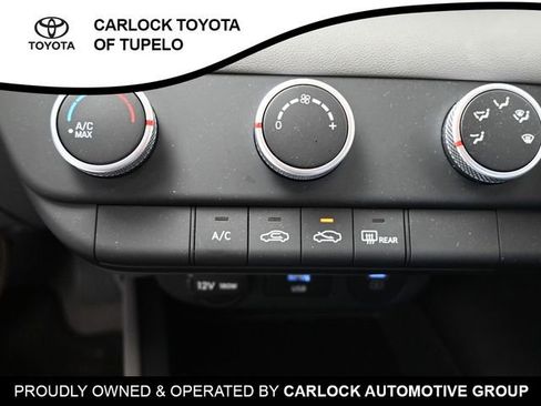 Used 2024 Hyundai Elantra SE image 13