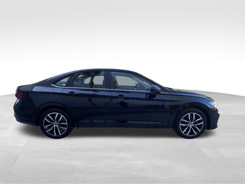 New 2026 Volkswagen Jetta SE image 6