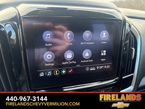 Used 2021 Chevrolet Traverse LT image 19