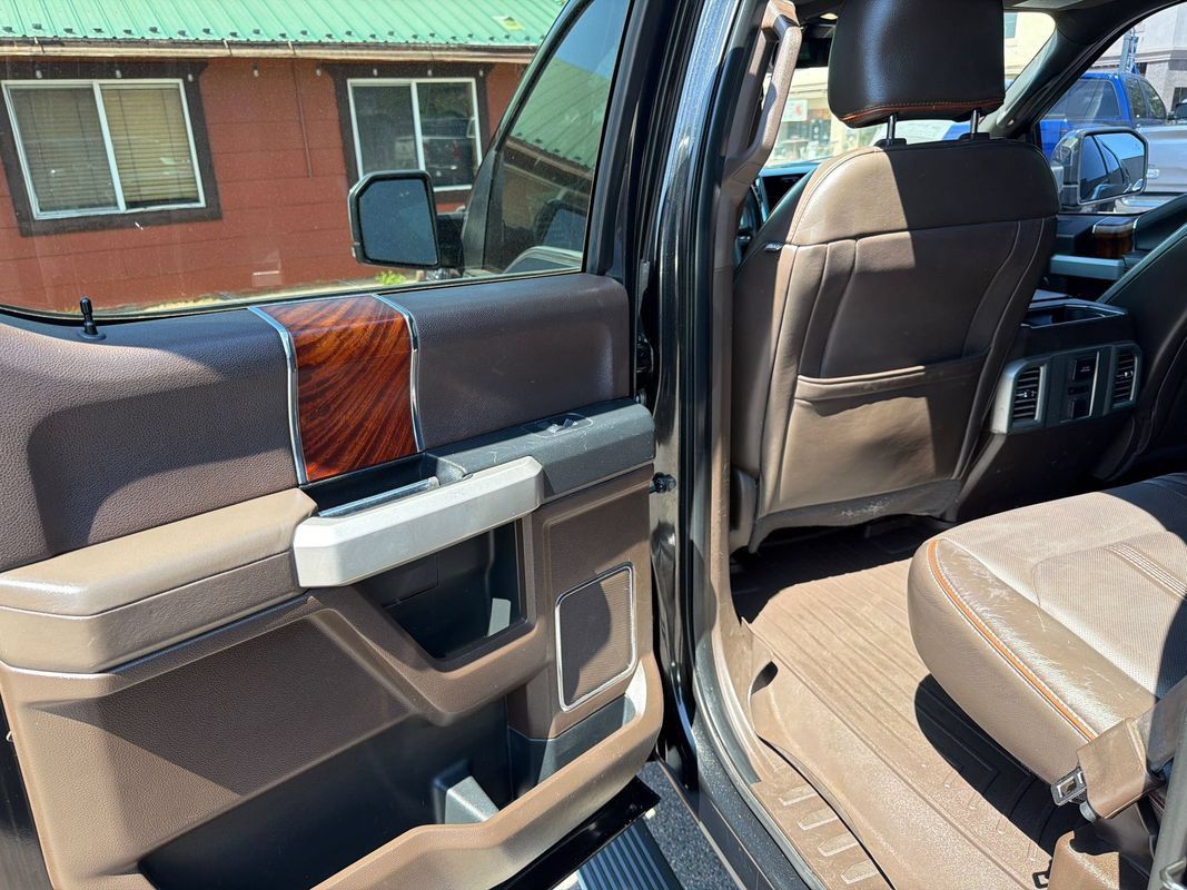 Used 2015 Ford F150 King Ranch w/ Equipment Group 601A Luxury AWD/4WD image 12