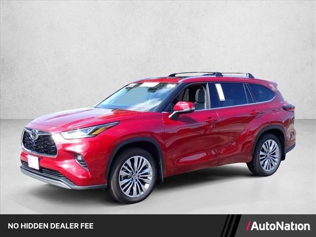 Certified 2026 Toyota Highlander Platinum AWD/4WD image 1