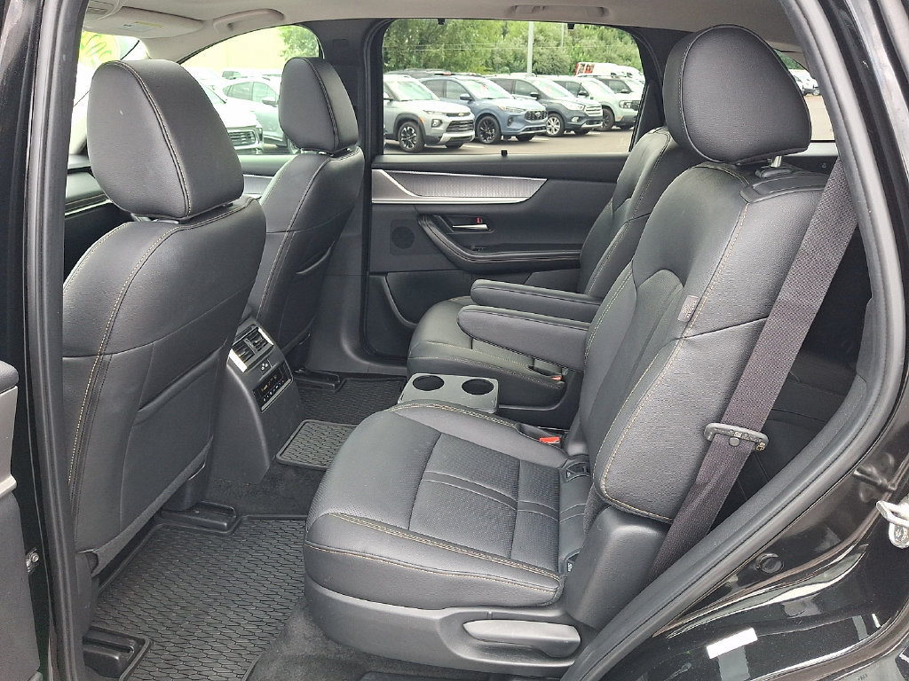 Used 2024 MAZDA CX-90 3.3 Turbo w/ Preferred Package AWD/4WD image 14