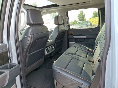 New 2025 Ford F250 Lariat w/ Lariat Ultimate Package image 5