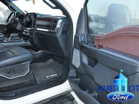 Used 2022 Ford F150 Lariat image 17