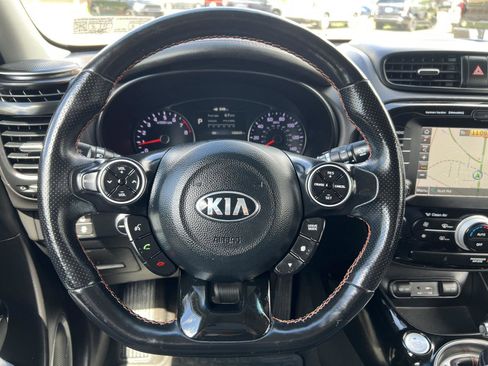 Used 2019 Kia Soul ! w/ Technology Package FWD image 24