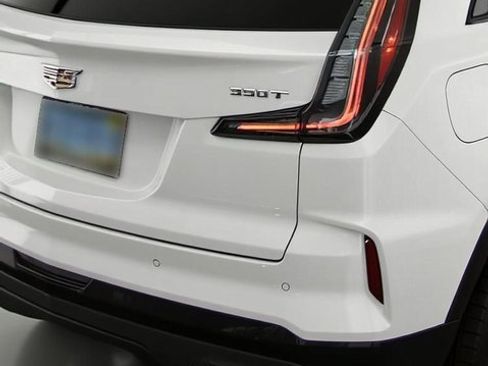 Certified 2024 Cadillac XT4 Sport image 8