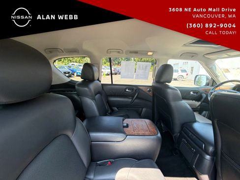 Used 2024 Nissan Armada SL w/ Captain's Chairs Package AWD/4WD image 23