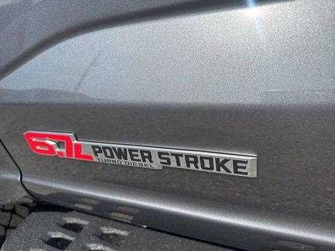 Used 2025 Ford F250 Platinum w/ Tremor Off-Road Package image 16