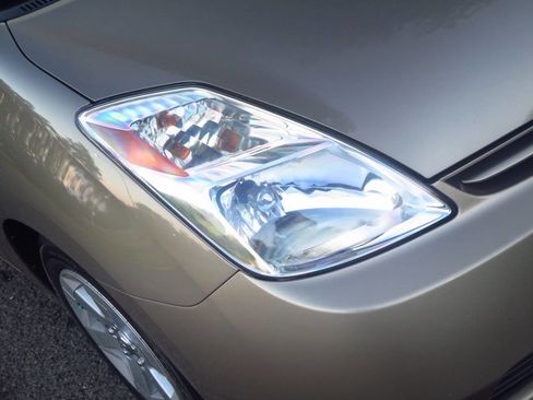 Used 2005 Toyota Prius FWD image 32