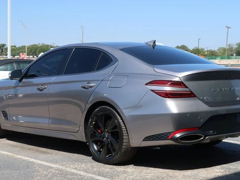 Used 2022 Genesis G70 3.3T RWD image 13