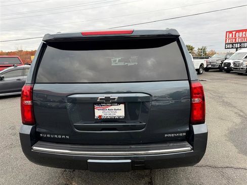 Used 2019 Chevrolet Suburban Premier image 6