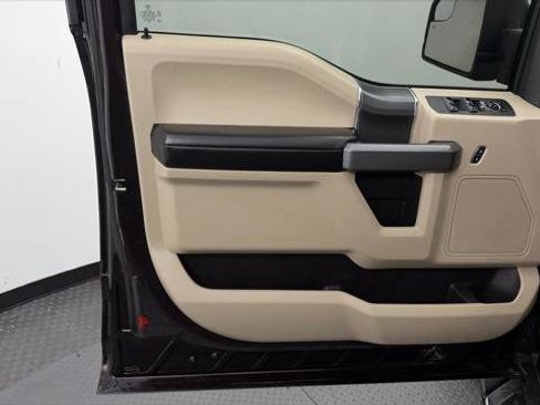 Used 2018 Ford F150 XLT w/ Equipment Group 302A Luxury RWD image 13