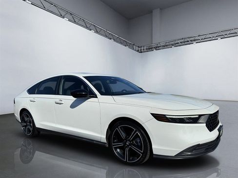 Used 2023 Honda Accord Sport image 8