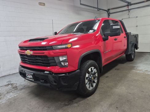 Used 2024 Chevrolet Silverado 2500 Custom w/ Custom Value Package AWD/4WD image 11