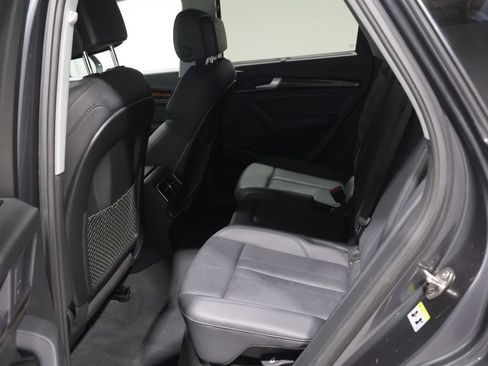 Used 2018 Audi Q5 2.0T Premium Plus w/ Premium Plus Package AWD/4WD image 19