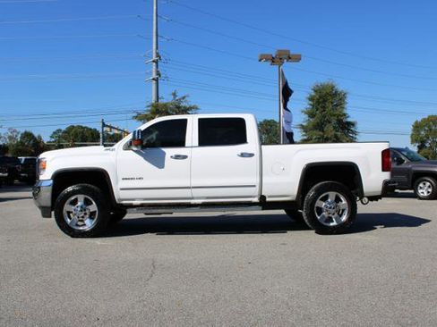 Used 2016 GMC Sierra 2500 SLT w/ Duramax Plus Package image 8