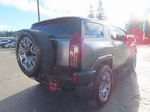 Used 2024 GMC Hummer EV 3X w/ LPO, Illumination Package image 8