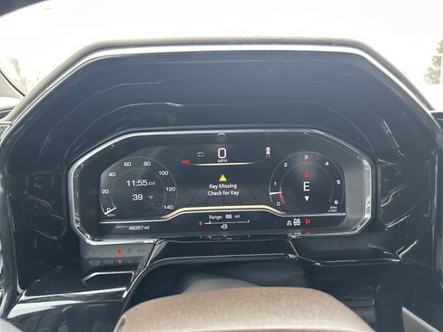 Used 2024 GMC Sierra 1500 SLT w/ SLT Premium Package image 21