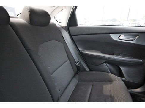 Used 2021 Kia Forte LXS FWD image 10