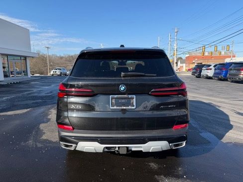 New 2026 BMW X5 xDrive50e w/ Premium Package image 6